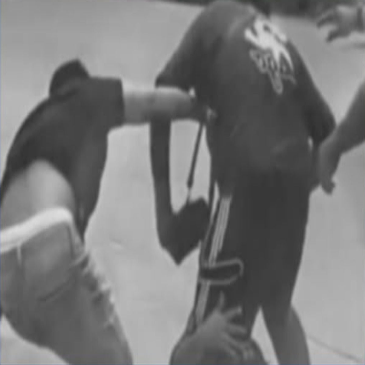 Dalawang lalaki sa Cavite, nagsuntukan dahil sa agawan sa tindera ng bakery